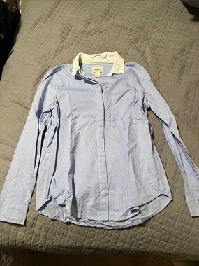 Forever 21 Light Blue Button-Up Shirt with White Collar